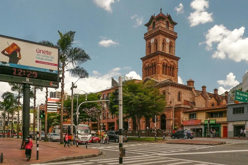 Bello Alojamiento Bano Compartido En El Poblado-A5 メデジン